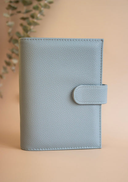 A6 Binder mit goldenen Details