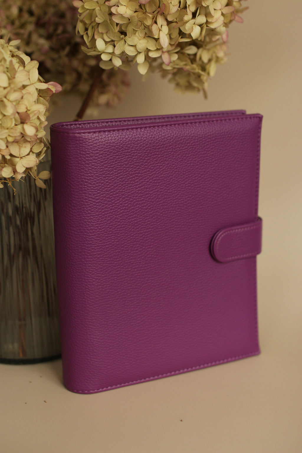 A5 Binder mit goldenen Details