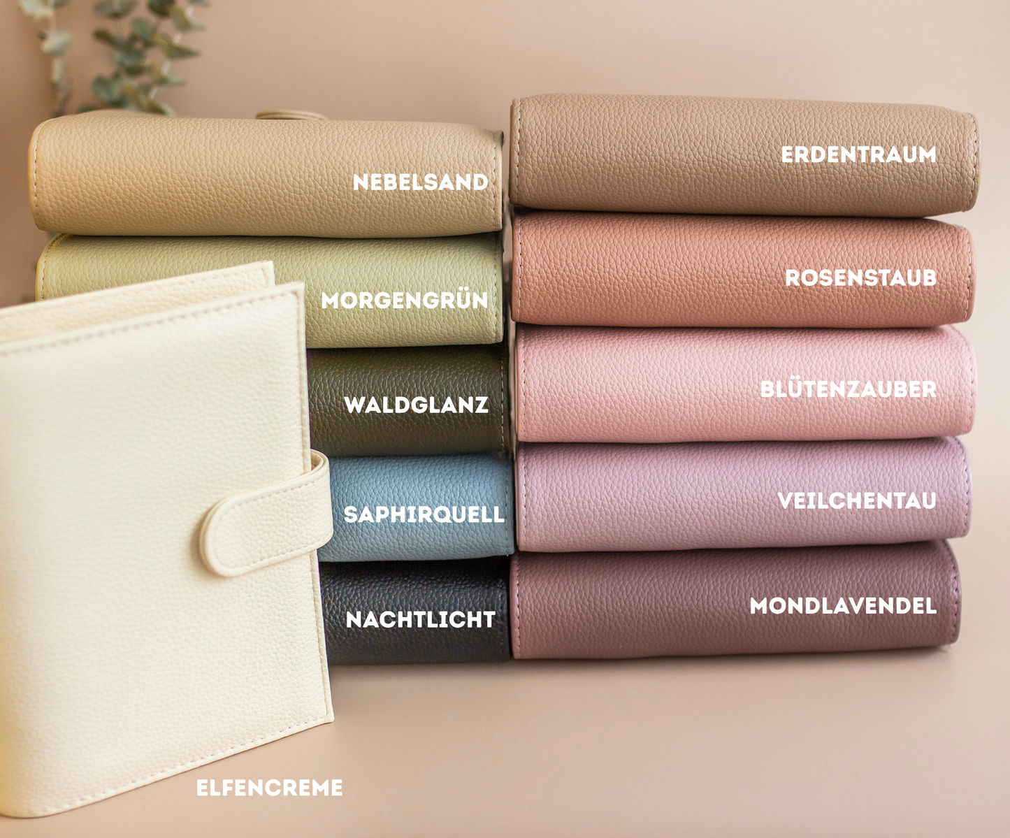 A6 Binder mit goldenen Details